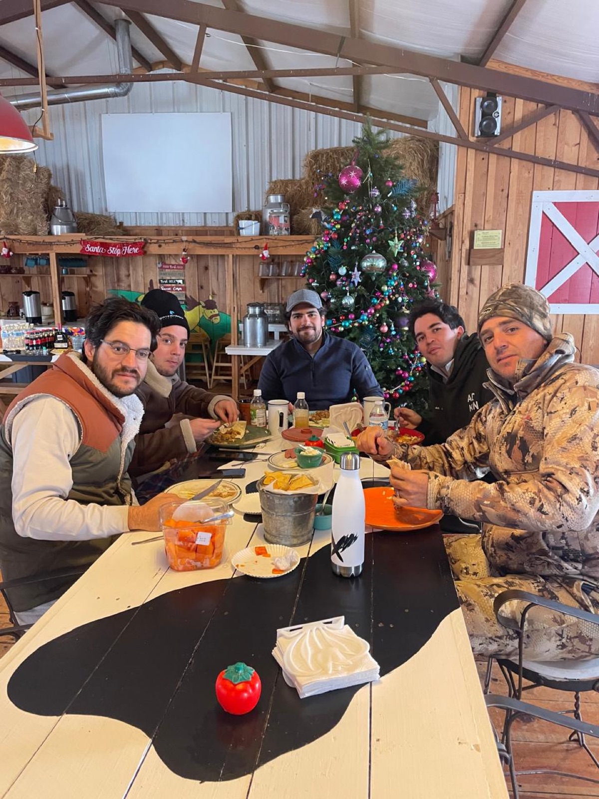 Hunters gathered for dinner inside the dining hall